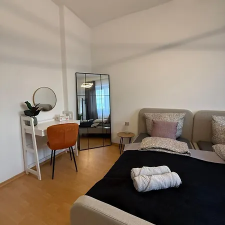 - 3-zimmer An Der Balduinbruecke Apartment