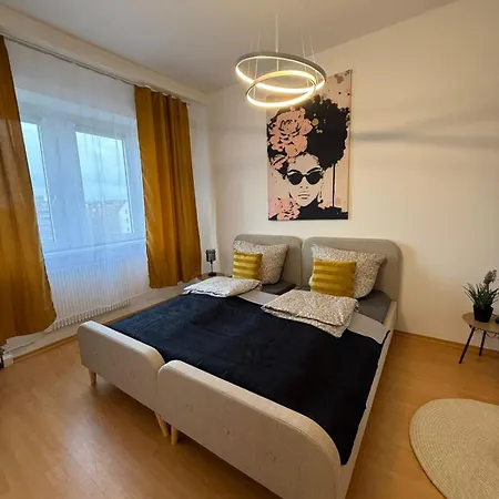 - 3-zimmer An Der Balduinbruecke * Coblence